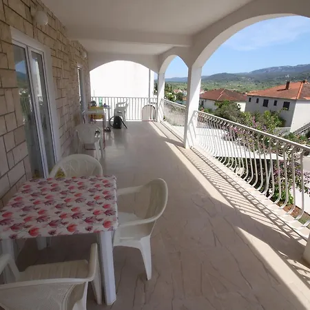 Marinko * Stari Grad (Hvar)