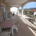 Marinko * Stari Grad (Hvar)