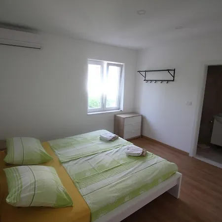 Apartment Marinko *