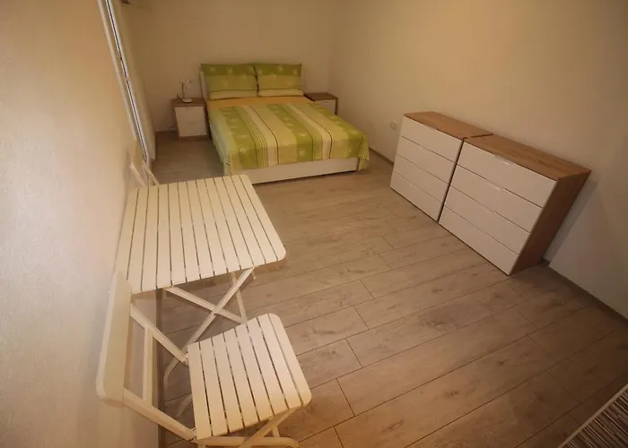 Marinko * Stari Grad (Hvar)